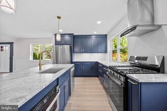 857 Green Valley Dr in Philadelphia, PA - Building Photo - Building Photo