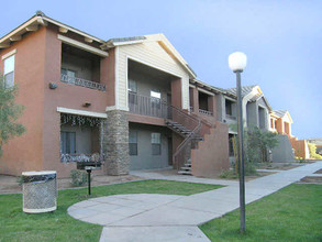 San Clemente at Power Ranch in Gilbert, AZ - Building Photo - Building Photo