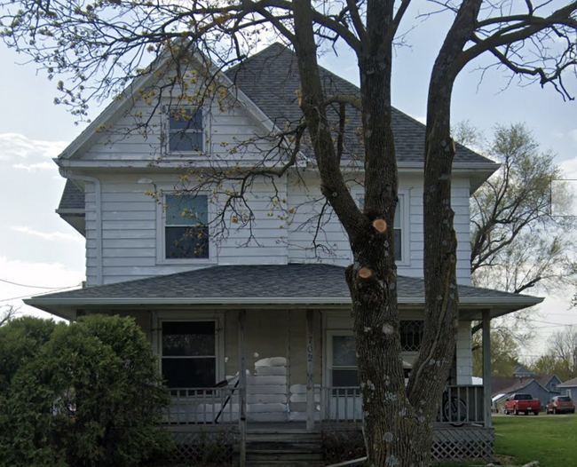 property at 702 Court Ave