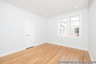 17a Forest St, Unit 42 in Cambridge, MA - Building Photo - Building Photo