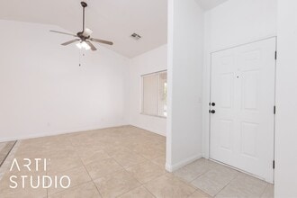 321 Honeysuckle Ln in Mesquite, NV - Building Photo - Building Photo