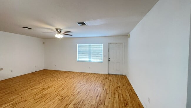 182 Empress Ave in Sebastian, FL - Building Photo - Building Photo