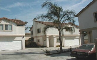 17610-17622 Coke Ave in Bellflower, CA - Building Photo