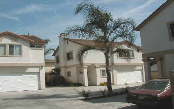 17610-17622 Coke Ave in Bellflower, CA - Foto de edificio