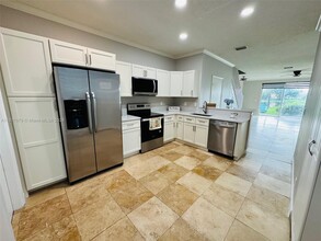 3780 San Simeon Cir in Weston, FL - Building Photo - Building Photo