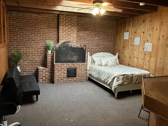 138 Pine St in Salinas, CA - Building Photo - Building Photo