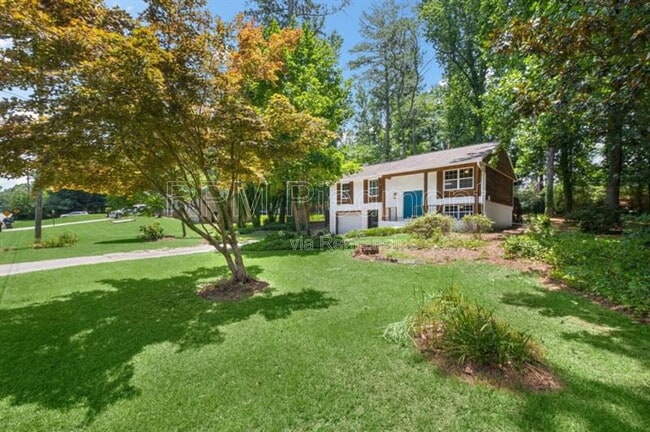 2966 Fern Valley Dr SW