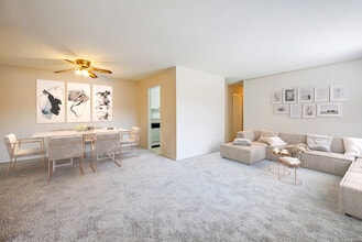 North Church Towers Apartments in Parma Heights, OH - Building Photo - Building Photo