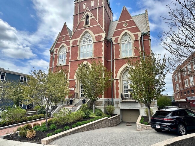 225 Dorchester St in Boston, MA - Building Photo - Building Photo