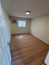 255 W Ocean View Ave, Unit 3 in Norfolk, VA - Building Photo - Building Photo