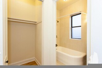4610 N Paulina St, Unit 101 in Chicago, IL - Building Photo - Building Photo