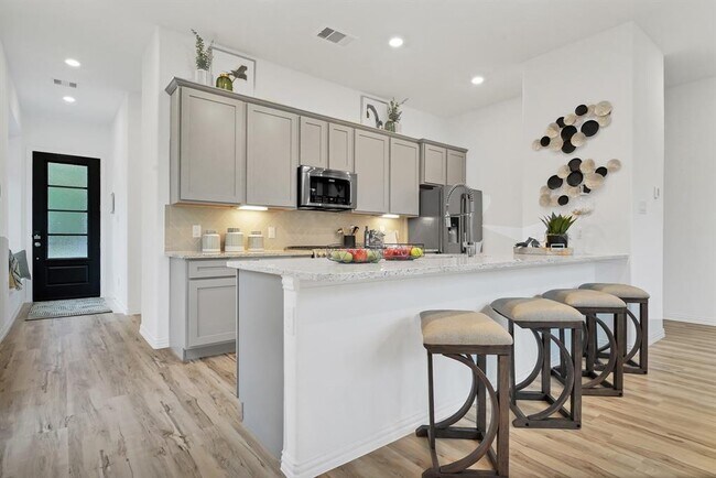 547 Bristol Tide Ct in Panorama Village, TX - Foto de edificio - Building Photo