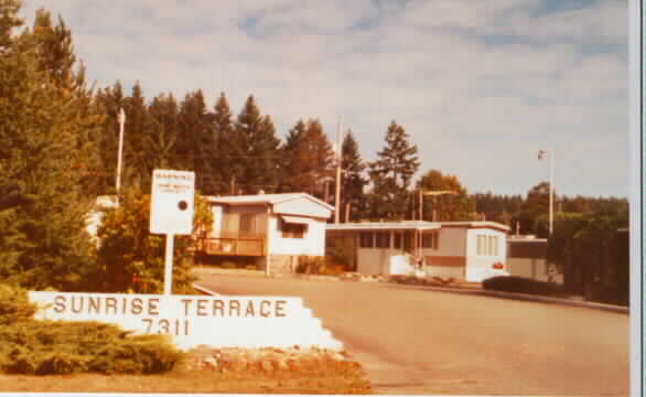 Sunrise Terrace in Tacoma, WA - Building Photo - Building Photo