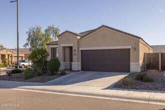 8269 W Rushmore Way in Florence, AZ - Building Photo - Building Photo
