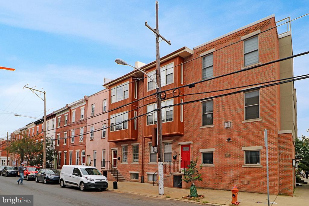 878 N 20th St in Philadelphia, PA - Building Photo