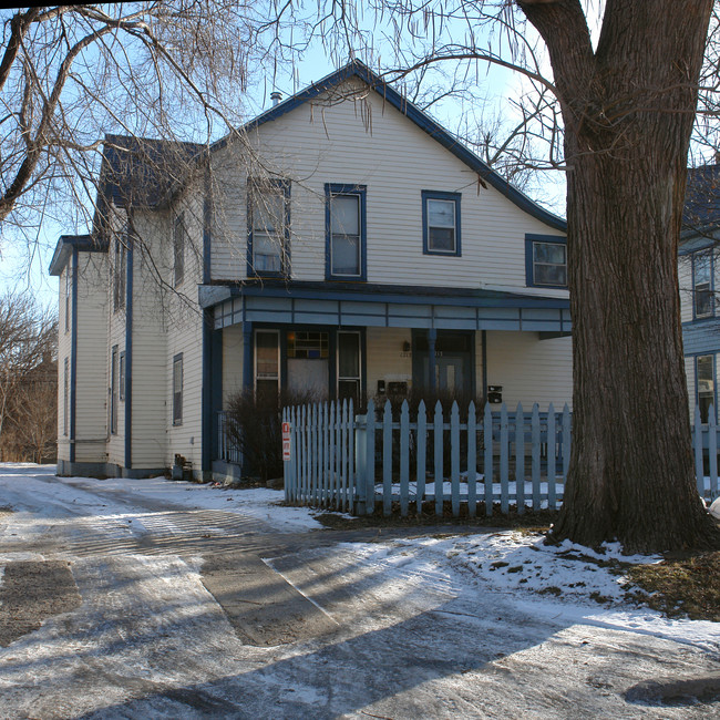 1213 23rd St in Des Moines, IA - Building Photo - Building Photo