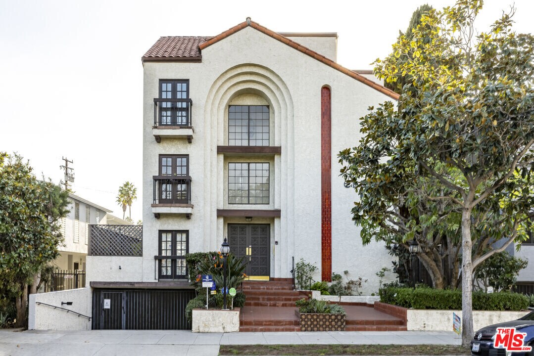 818 6th St in Santa Monica, CA - Foto de edificio