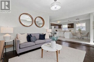 621 Wychwood St in Oshawa, ON - Building Photo