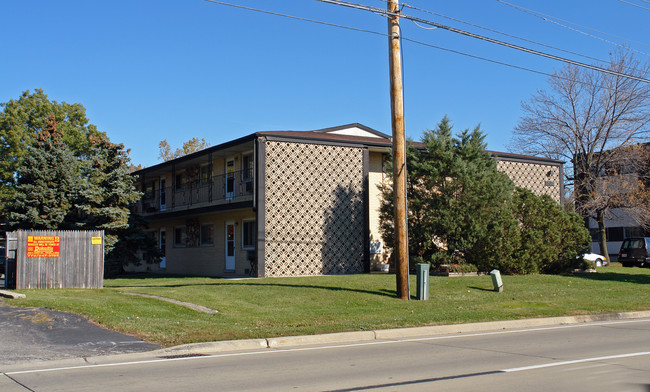 8500 W 87th St in Hickory Hills, IL - Building Photo - Building Photo