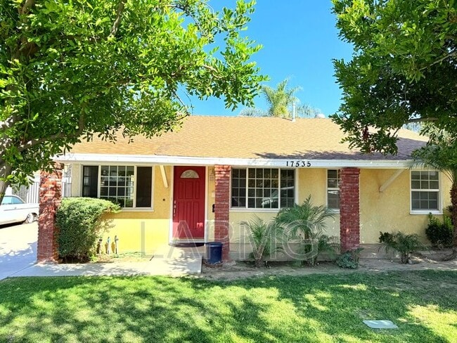 17535-17537 Baltar St in Northridge, CA - Building Photo - Building Photo