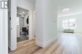 210-210 Westmount Ave in Toronto, ON - Building Photo - Building Photo