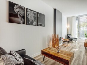 2061 Rue Stanley in Montréal, QC - Building Photo - Building Photo