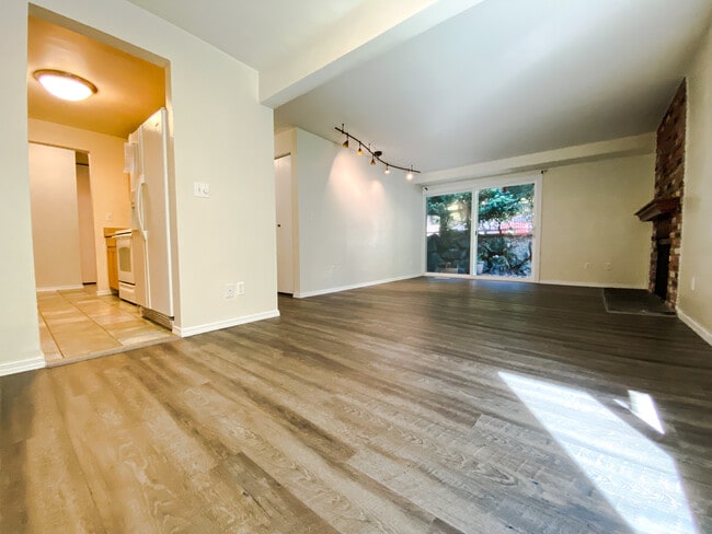 property at 9903 NE 124th St