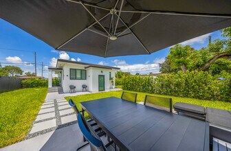 5194 NW 15th Ave in Miami, FL - Building Photo - Building Photo