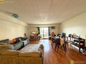 125 Pleasant St, Unit 308 in Brookline, MA - Building Photo