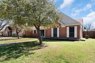 7318 Delta Dr in Rowlett, TX - Building Photo - Building Photo