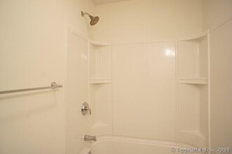 44 Stuart Ave in Norwalk, CT - Building Photo - Building Photo
