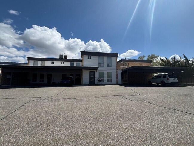 1165 Edgewood Dr