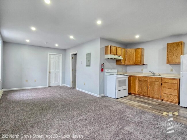 202 N Grove St in Lock Haven, PA - Building Photo - Building Photo