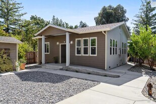 524 Tipperary Dr in Vacaville, CA - Building Photo