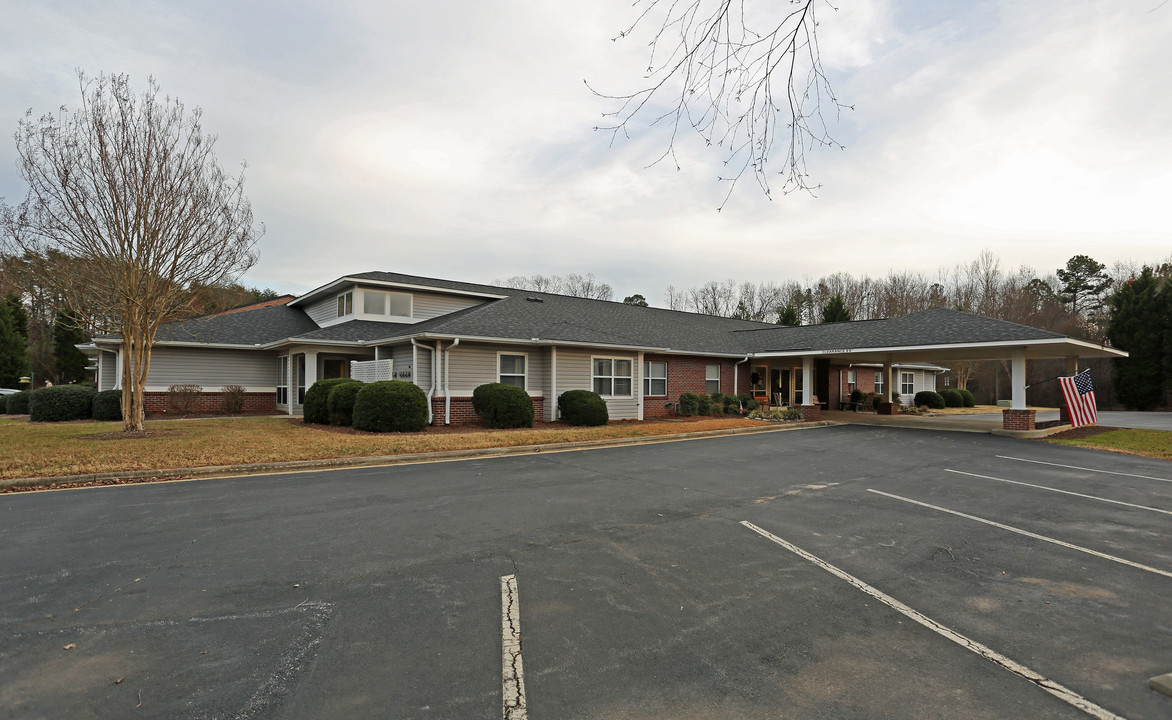 McLurd Manor in Stanley, NC - Building Photo