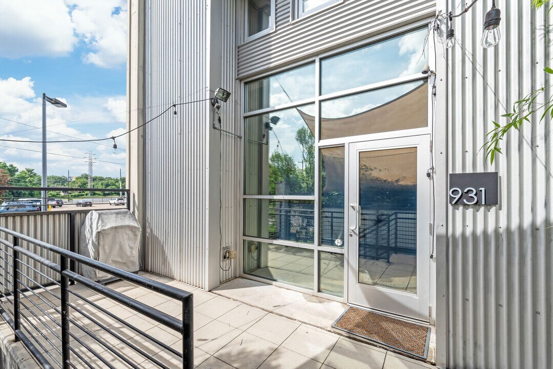 931 Westmere Ave in Charlotte, NC - Building Photo