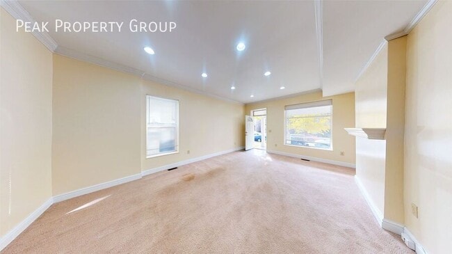 82 W 8th Ave in Columbus, OH - Building Photo - Building Photo