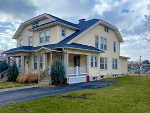 306 Steuben St in Horseheads, NY - Foto de edificio - Building Photo