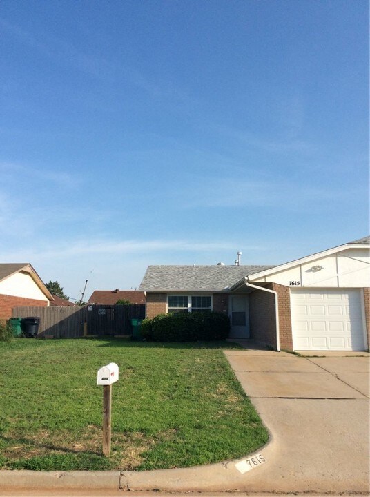 7615 NW 113th Pl in Oklahoma City, OK - Building Photo