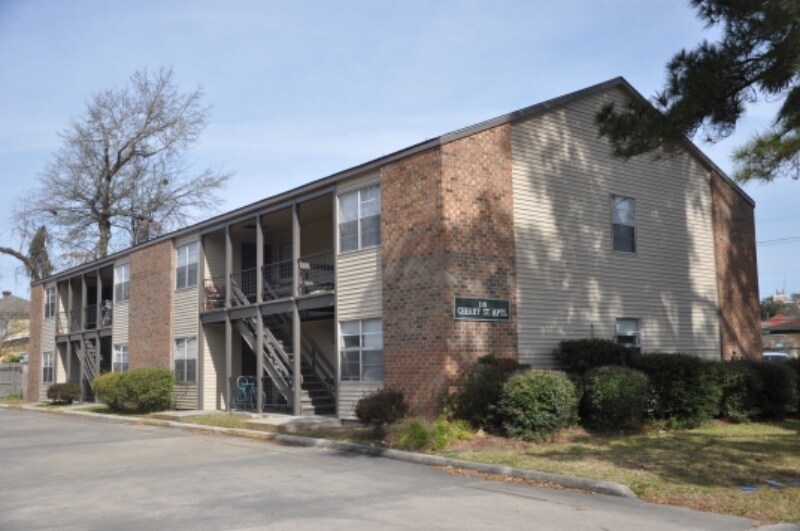 110 Cherry St in Lafayette, LA - Building Photo