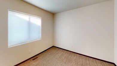 566 Westwind Rd in Box Elder, SD - Building Photo - Building Photo