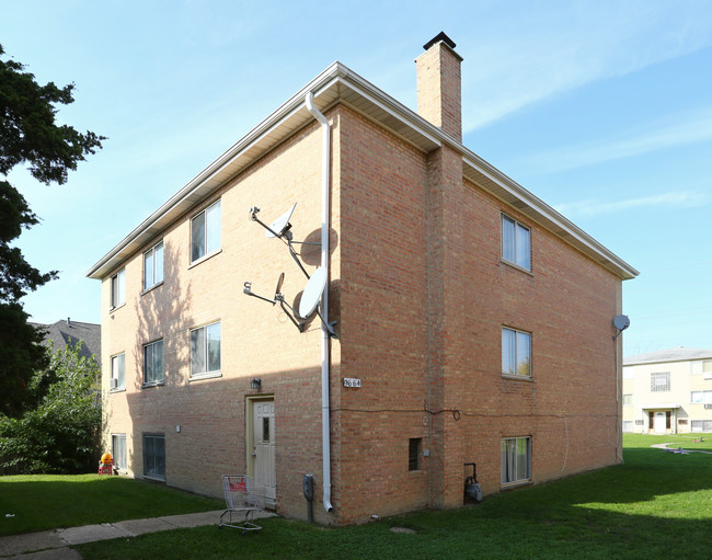 9662 Golf Ter in Des Plaines, IL - Building Photo - Building Photo