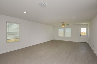 10136 Dalgreen Cir in Fort Worth, TX - Building Photo - Building Photo