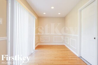 122 E Lincoln Ave in Glendale Heights, IL - Building Photo - Building Photo