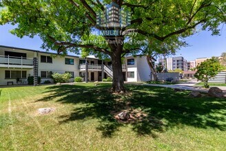 721 E Montebello Ave, Unit 202 in Phoenix, AZ - Building Photo - Building Photo