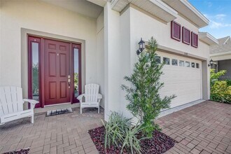 5547 Del Coronado Dr in Apollo Beach, FL - Building Photo - Building Photo