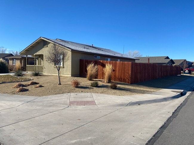 1283 Milano Ct in Fallon, NV - Foto de edificio - Building Photo