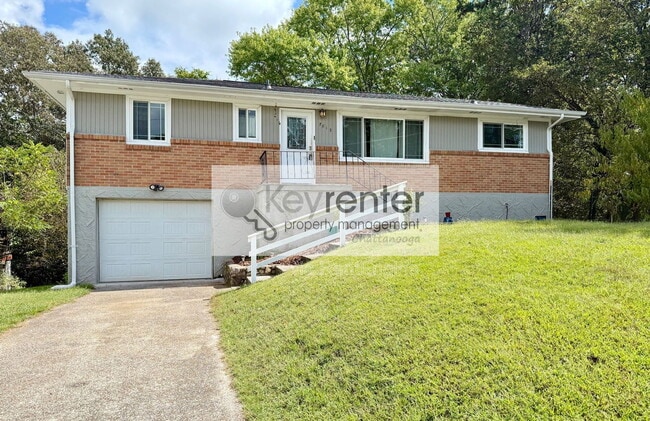 property at 7813 Holiday Hills Cir