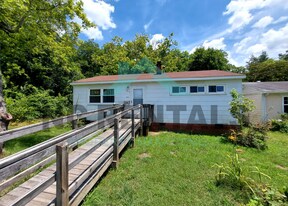 2017 Todd St in Greensboro, NC - Building Photo