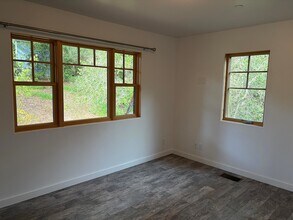 60 Crestview Ln in Montecito, CA - Foto de edificio - Building Photo